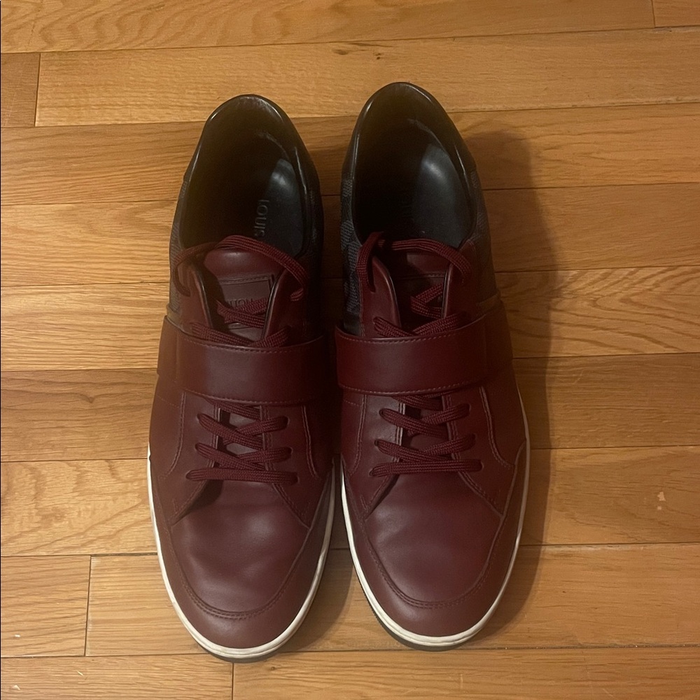 Men's Burgundy Leather Sneakers